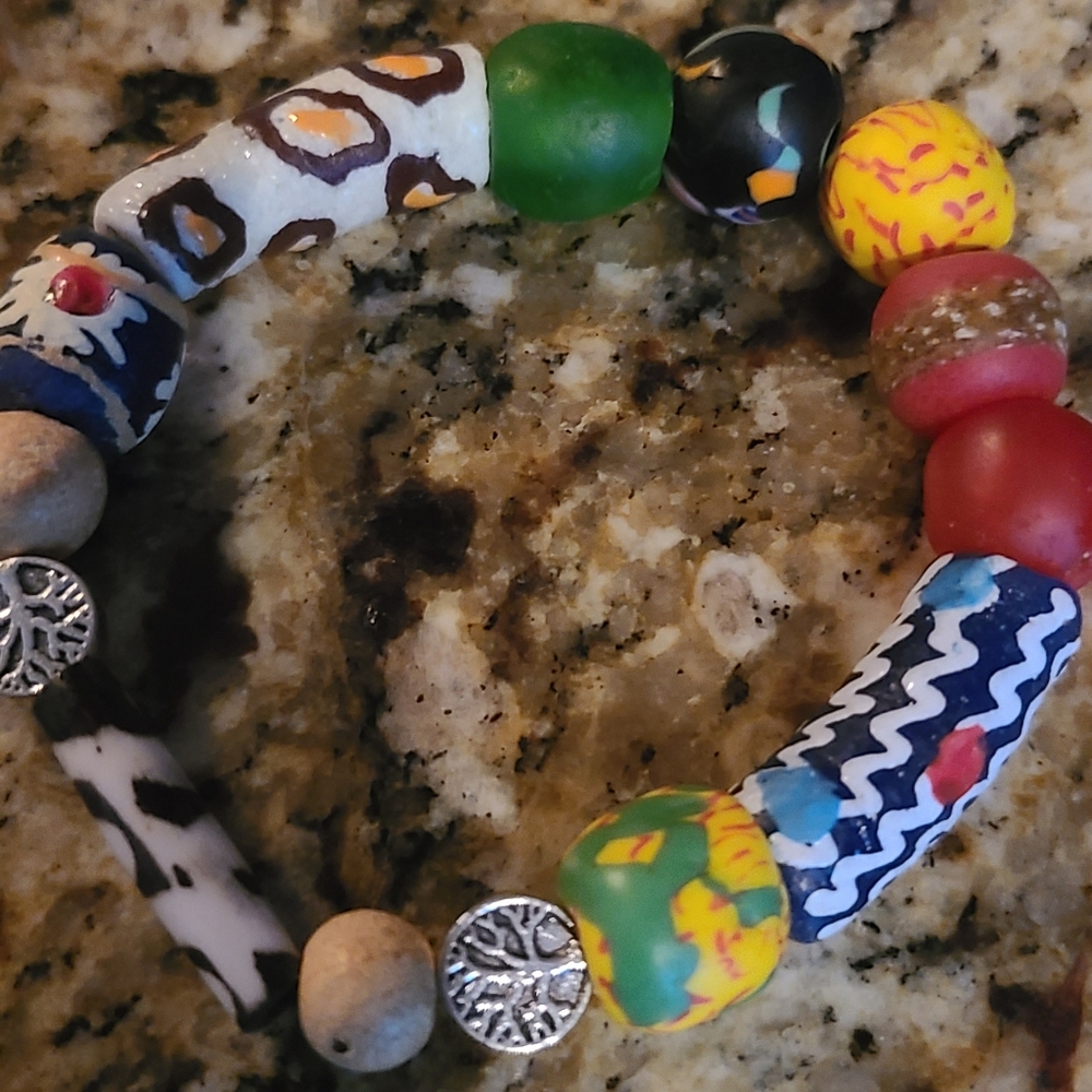 Ghana Krobo  recycled Glass hanmade Strechy Bracelet